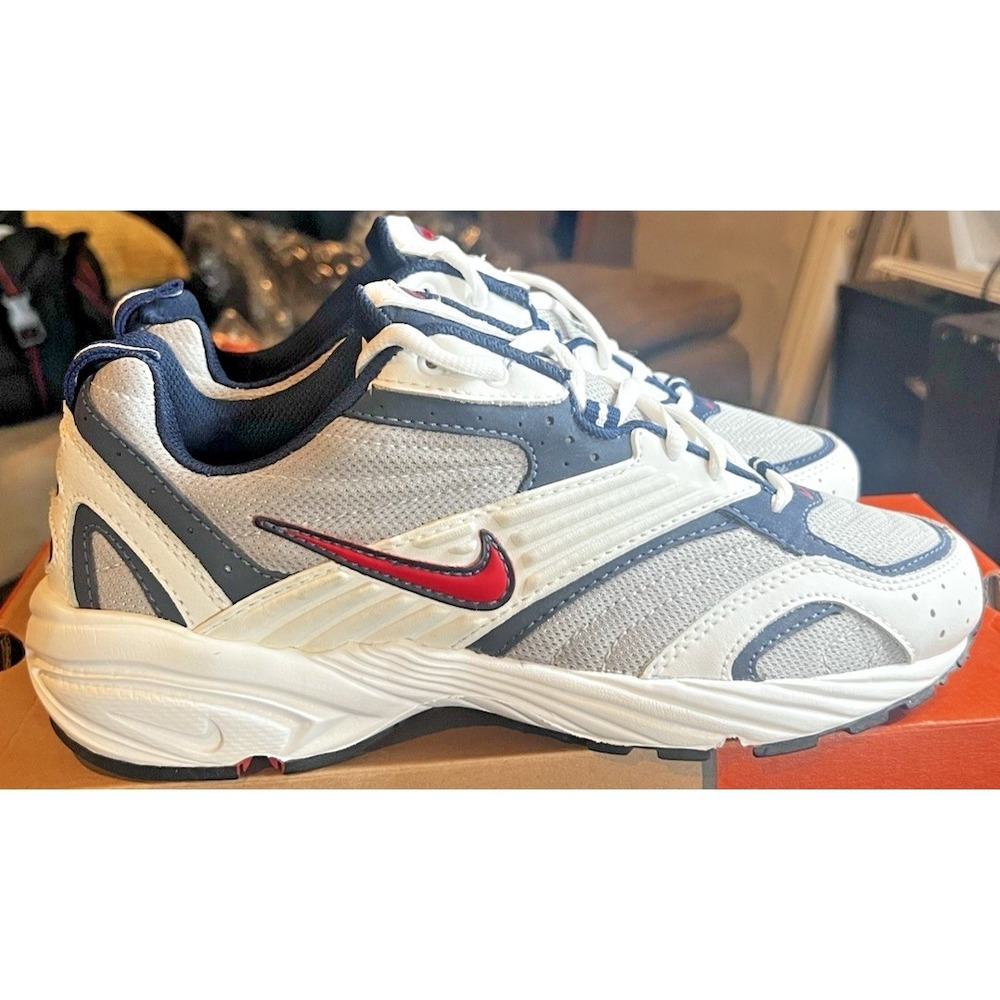 Nike Attest 5.0 Shoes 304133 White/Silver/Red Women's Size 9.5  2002 Vintage